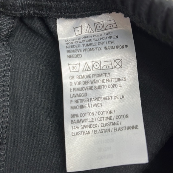 Women With Control Black Knit Capri Pants - Picture 4 of 7